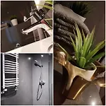 The M O D E R N C I T Y Spot * Katowice