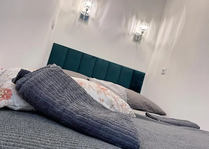 The M O D E R N C I T Y Spot 아파트 *