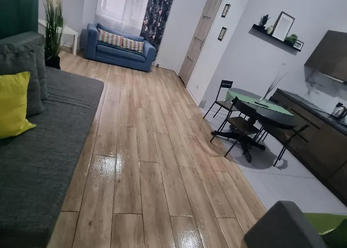 The M O D E R N C I T Y Spot * 카토비체